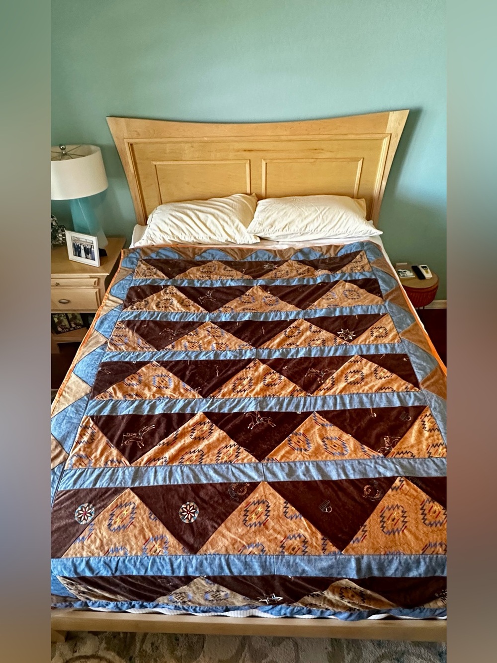Twin Southwest Handmade Quilt Heavyweight Warm 78”x49” Large geometric pattern.